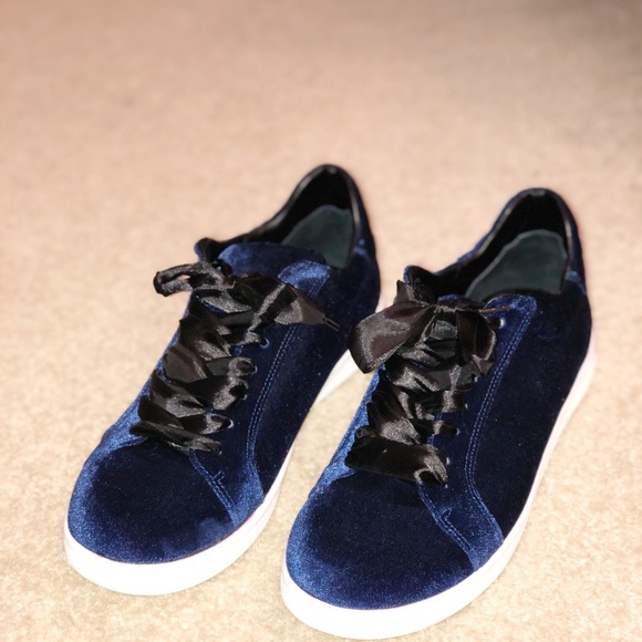 Sam Edelman Blue Velvet Sneakers - Picture 4 of 5